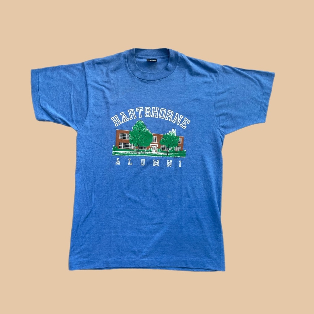 VINTAGE 80’s Hartshorne High School Alumni blue short sleeve graphic t-shirt